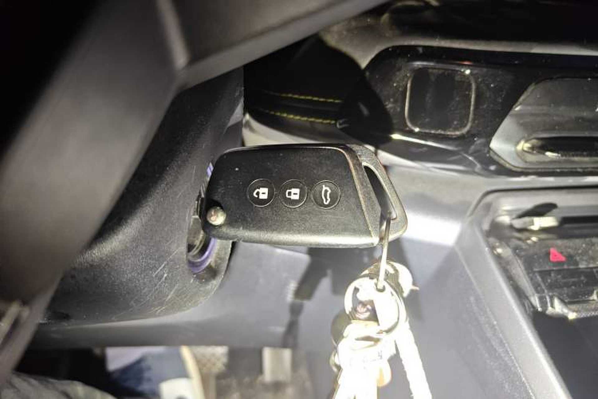 Used Baojun RS-3 2022 SOODA 1.5L CVT Pioneer Edition Vehicle Key