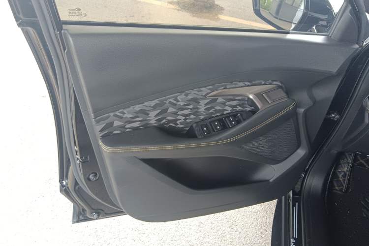 Used Baojun RS-3 2020 1.5L CVT Smart Elite Edition Left Front Door Interior