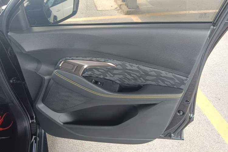 Used Baojun RS-3 2020 1.5L CVT Smart Elite Edition Right Front Door Interior