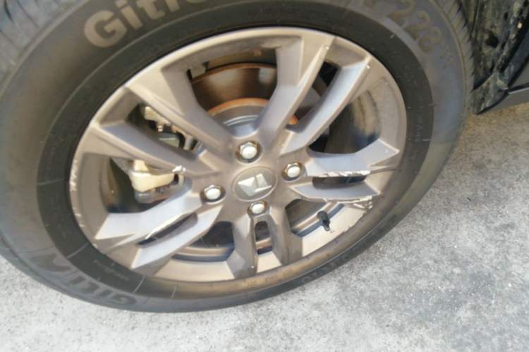 Used Baojun RS-3 2020 1.5L CVT Elite Version with 24-Hour Online Service Right Rear Wheel Hub