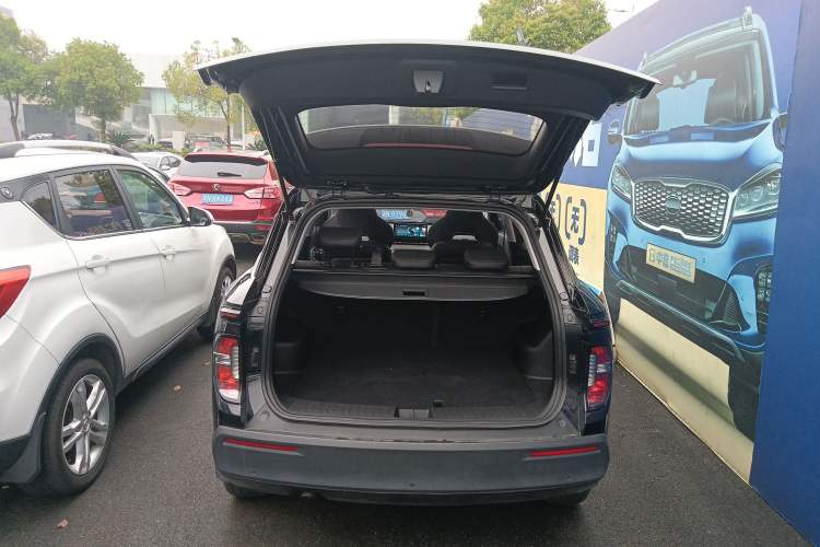 Used Baojun RS-3 2020 1.5L CVT 24-Hour Online Luxury Edition Trunk
