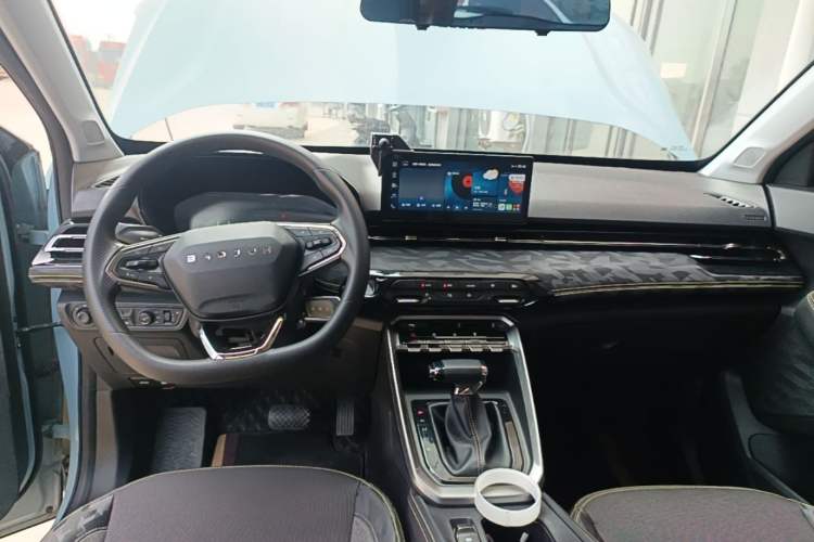 Used Baojun RS-3 2020 1.5T CVT Smart Elite Edition Center Console