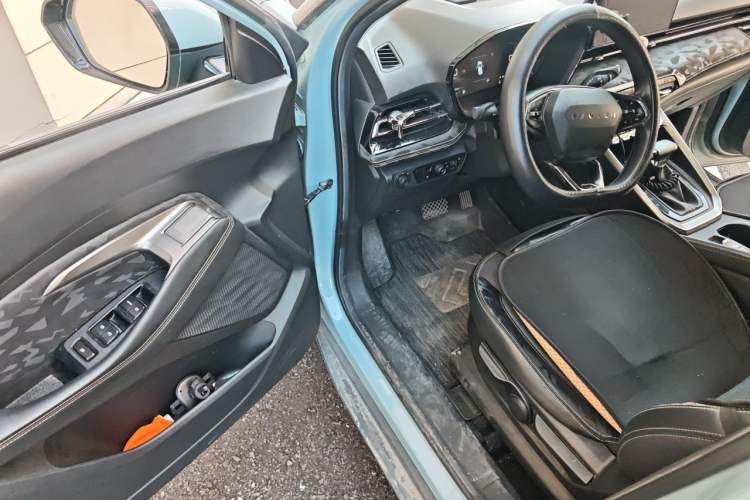 Used Baojun RS-3 2020 1.5L CVT Smart Elite Edition Driver Seat