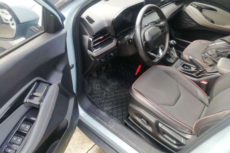 Used Baojun RS-3 2020 1.5L Manual 24-Hour Online Luxury Version Driver Seat