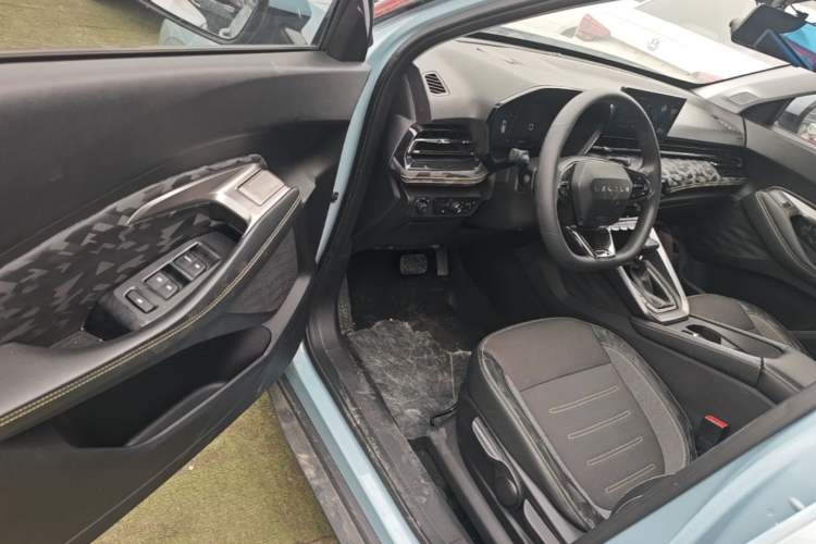 Used Baojun RS-3 2020 1.5L CVT Elite Version with 24-Hour Online Service Driver Seat