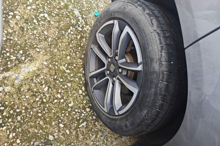 Used Baojun RS-3 2020 1.5T CVT Smart Luxury Edition Exterior 5