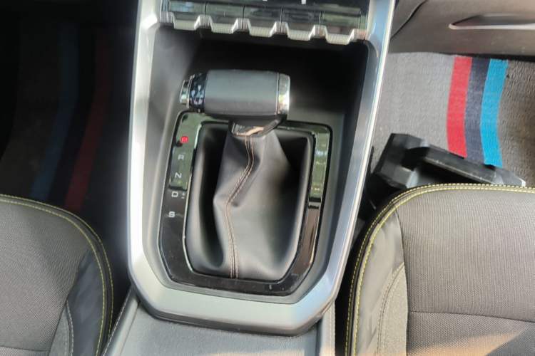 Used Baojun RS-3 2020 1.5L CVT Smart Elite Edition Gear Lever