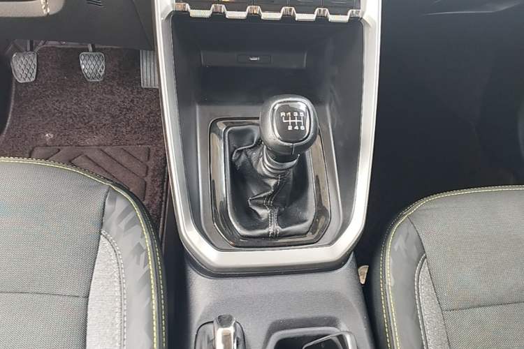 Used Baojun RS-3 2020 1.5L Manual Smart Elite Edition Gear Lever