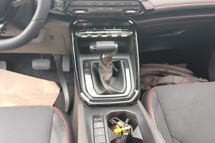 Used Baojun RS-3 2020 1.5L CVT Smart Luxury Edition Gear Lever