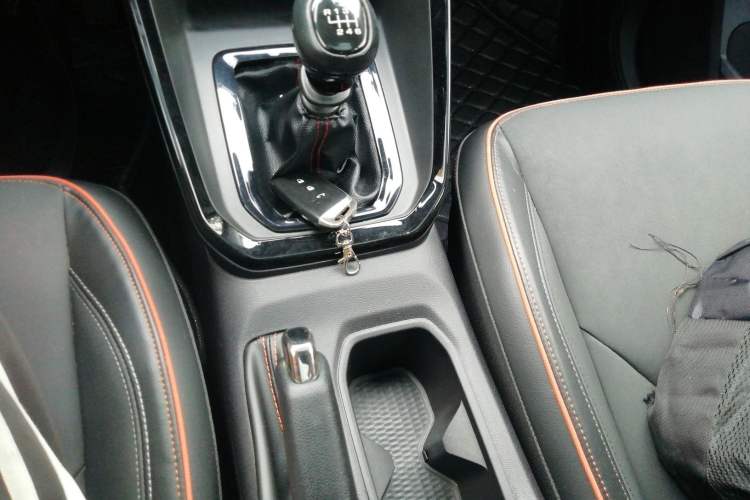 Used Baojun RS-3 2020 1.5L Manual 24-Hour Online Luxury Version Gear Lever