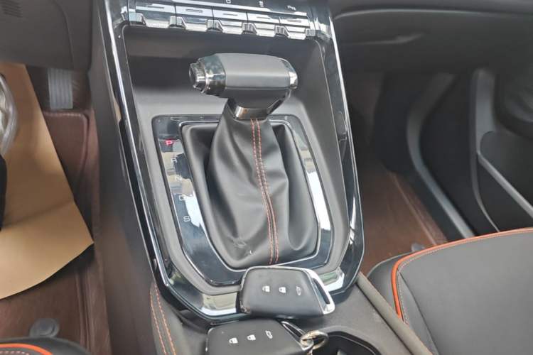 Used Baojun RS-3 2020 1.5T CVT Smart Luxury Edition Gear Lever