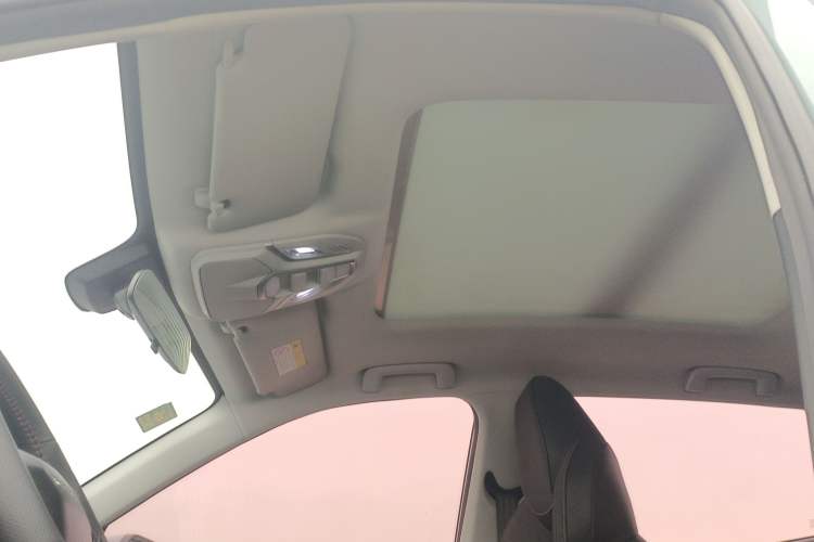 Used Baojun RS-3 2020 1.5L CVT Smart Luxury Edition Headliner