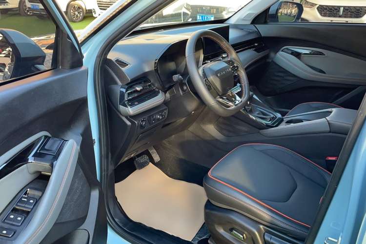 Used Baojun RS-3 2020 1.5L CVT 24-Hour Online Luxury Edition Interior 3