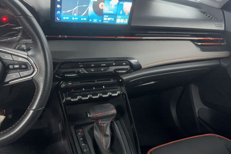 Used Baojun RS-3 2020 1.5L CVT 24-Hour Online Luxury Edition Interior 4