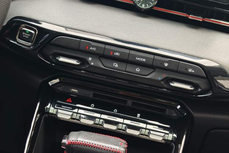 Used Baojun RS-3 2020 1.5L CVT Smart Luxury Edition Interior 4