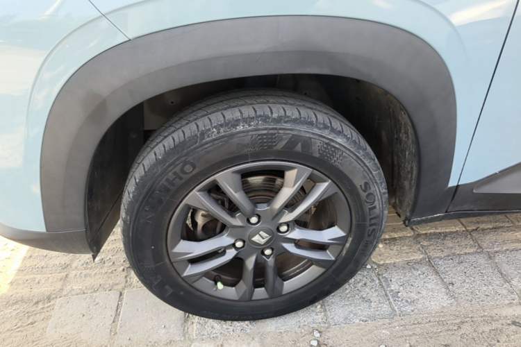 Used Baojun RS-3 2020 1.5L CVT Smart Elite Edition Left Front Wheel Hub