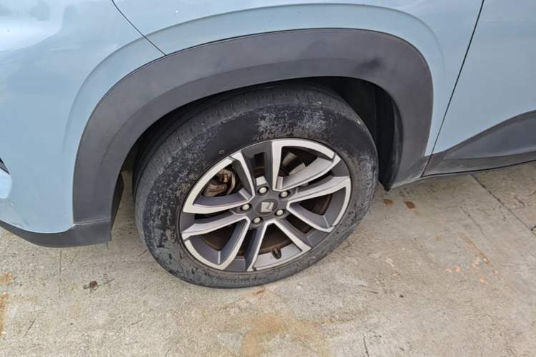 Used Baojun RS-3 2020 1.5T CVT Smart Elite Edition Left Front Wheel Hub