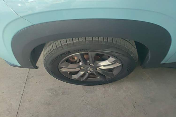 Used Baojun RS-3 2020 1.5L Manual 24-Hour Online Luxury Version Left Front Wheel Hub