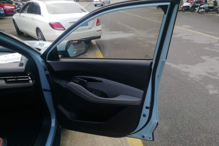 Used Baojun RS-3 2020 1.5L Manual 24-Hour Online Luxury Version Right Front Door Interior