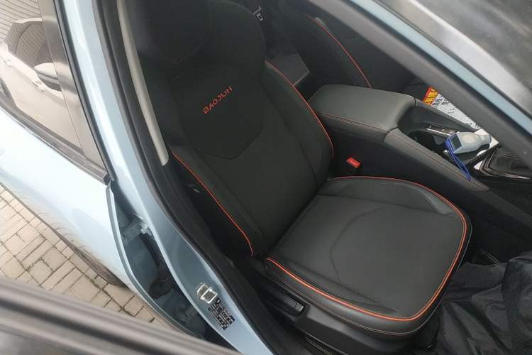 Used Baojun RS-3 2020 1.5L CVT 24-Hour Online Luxury Edition Right Front Seat