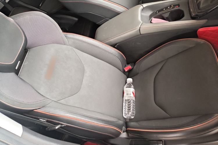 Used Baojun RS-3 2020 1.5L CVT 24-Hour Online Luxury Edition Right Front Seat