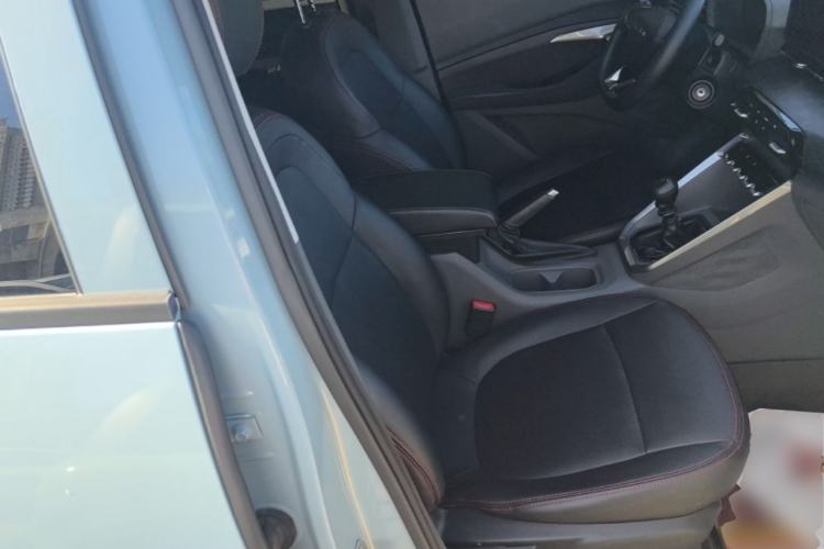 Used Baojun RS-3 2020 1.5L Manual Smart Comfort Edition Right Front Seat