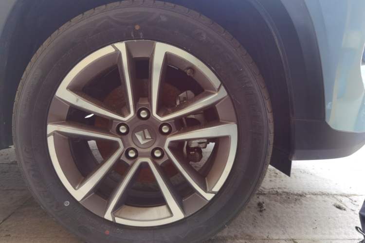 Used Baojun RS-3 2020 1.5T CVT Intelligent Prestige Edition Right Front Wheel Hub