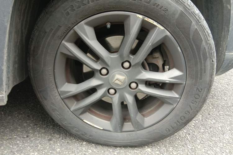 Used Baojun RS-3 2020 1.5L CVT Smart Luxury Edition Right Front Wheel Hub