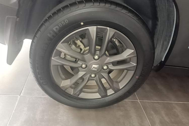 Used Baojun RS-3 2020 1.5L CVT Elite Version with 24-Hour Online Service Right Rear Wheel Hub
