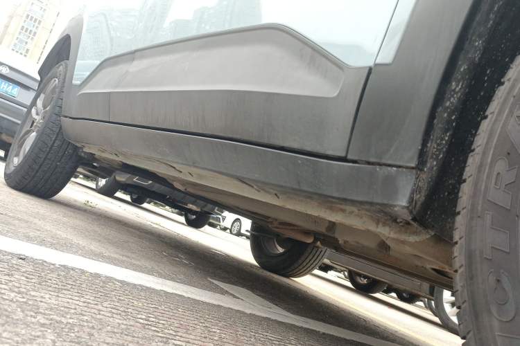 Used Baojun RS-3 2020 1.5L CVT Smart Luxury Edition Right Side Sill