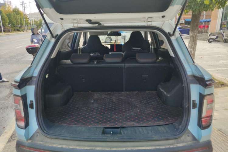 Used Baojun RS-3 2020 1.5L CVT 24-Hour Online Luxury Edition Trunk