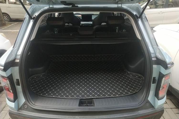 Used Baojun RS-3 2020 1.5L CVT 24-Hour Online Luxury Edition Trunk