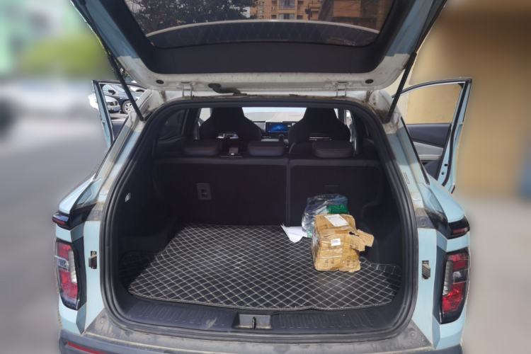 Used Baojun RS-3 2020 1.5T CVT Intelligent Prestige Edition Trunk