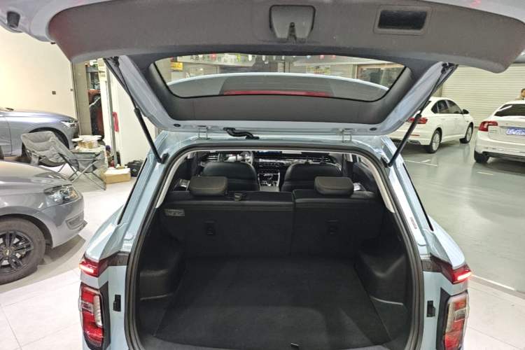 Used Baojun RS-3 2020 1.5L CVT Elite Version with 24-Hour Online Service Trunk