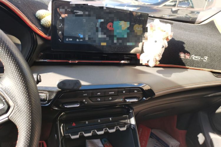 Used Baojun RS-3 2020 1.5L Manual 24-Hour Online Luxury Version Audio And AC Panel