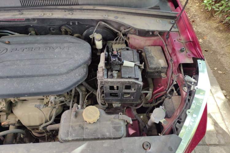 Used Baojun RS-3 2020 1.5L Manual Smart Elite Edition Engine Bay Left
