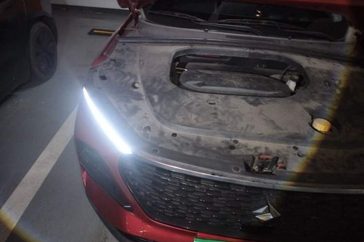 Used Baojun RS-3 2020 1.5L Manual 24-Hour Online Luxury Version Engine Bay Right
