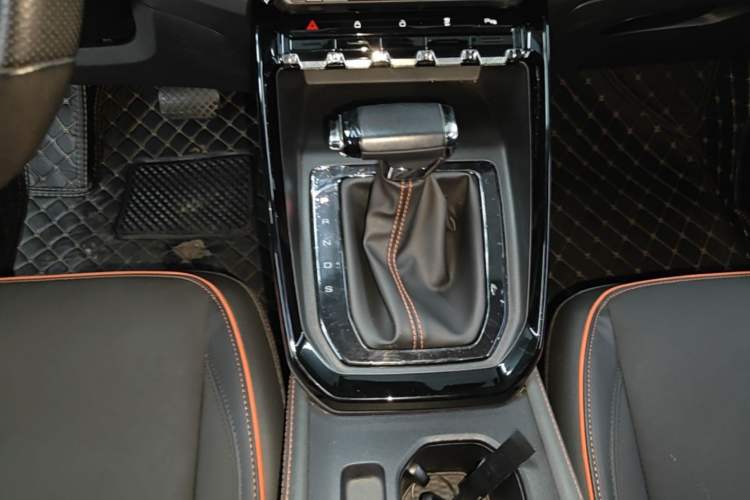 Used Baojun RS-3 2020 1.5T CVT Smart Luxury Edition Gear Lever
