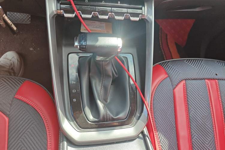 Used Baojun RS-3 2020 1.5L CVT Elite Version with 24-Hour Online Service Gear Lever