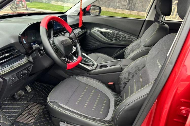 Used Baojun RS-3 2020 1.5L CVT Elite Version with 24-Hour Online Service Interior 5
