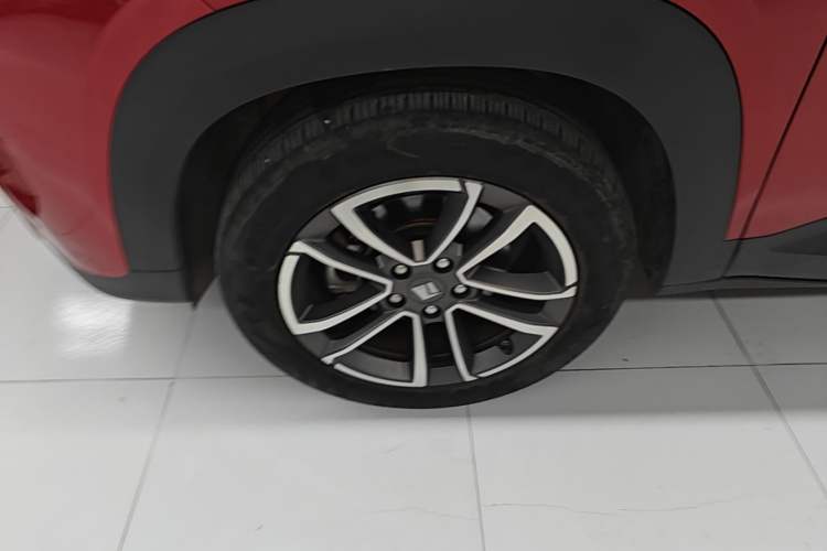 Used Baojun RS-3 2020 1.5T CVT Smart Luxury Edition Left Front Wheel Hub