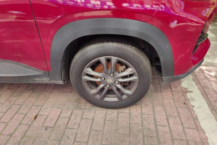 Used Baojun RS-3 2020 1.5L Manual Smart Elite Edition Right Front Wheel Hub