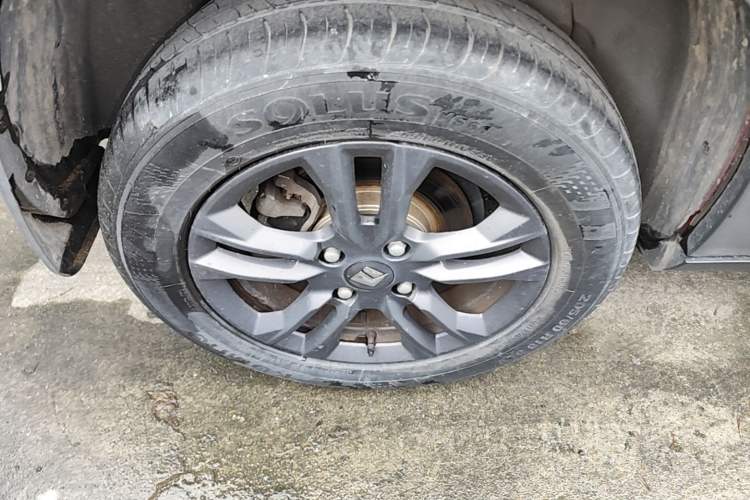 Used Baojun RS-3 2020 1.5L CVT Elite Version with 24-Hour Online Service Right Rear Wheel Hub