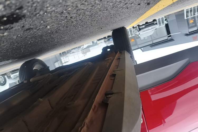 Used Baojun RS-3 2020 1.5L CVT 24-Hour Online Luxury Edition Right Side Sill