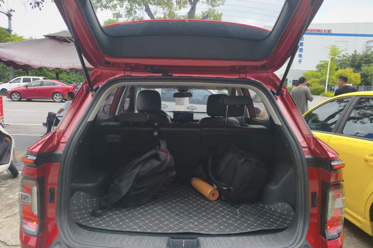 Used Baojun RS-3 2020 1.5L CVT Elite Version with 24-Hour Online Service Trunk