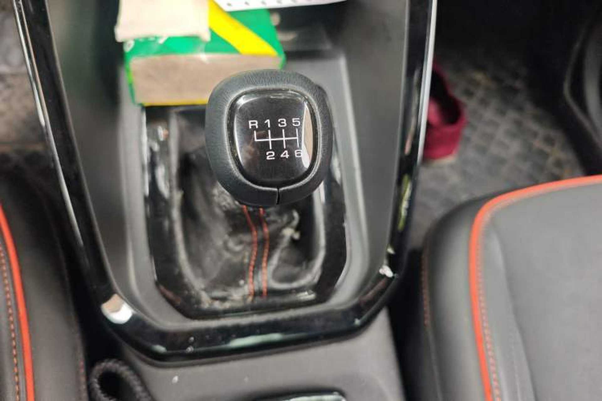 Used Baojun RS-3 2020 1.5L Manual 24-Hour Online Luxury Version Gear Lever