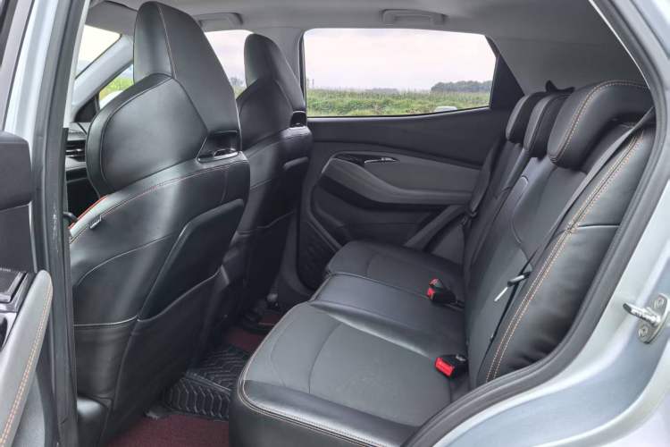 Used Baojun RS-3 2020 1.5L CVT Smart Luxury Edition Interior 3