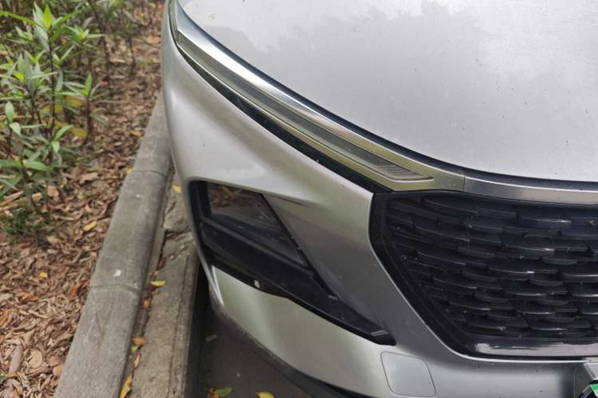 Used Baojun RS-3 2020 1.5L Manual 24-Hour Online Luxury Version Right Front Headlight