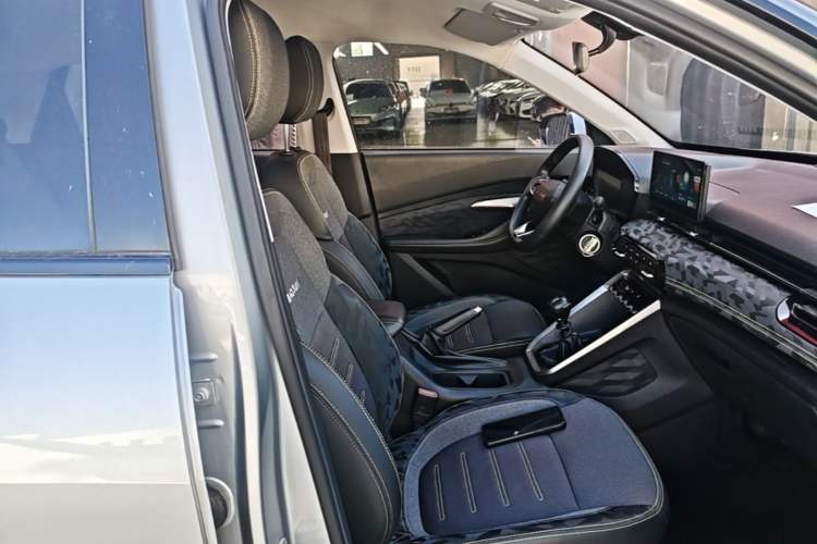 Used Baojun RS-3 2020 1.5L Manual Smart Elite Edition Right Front Seat