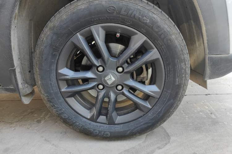 Used Baojun RS-3 2020 1.5L CVT Elite Version with 24-Hour Online Service Right Front Wheel Hub